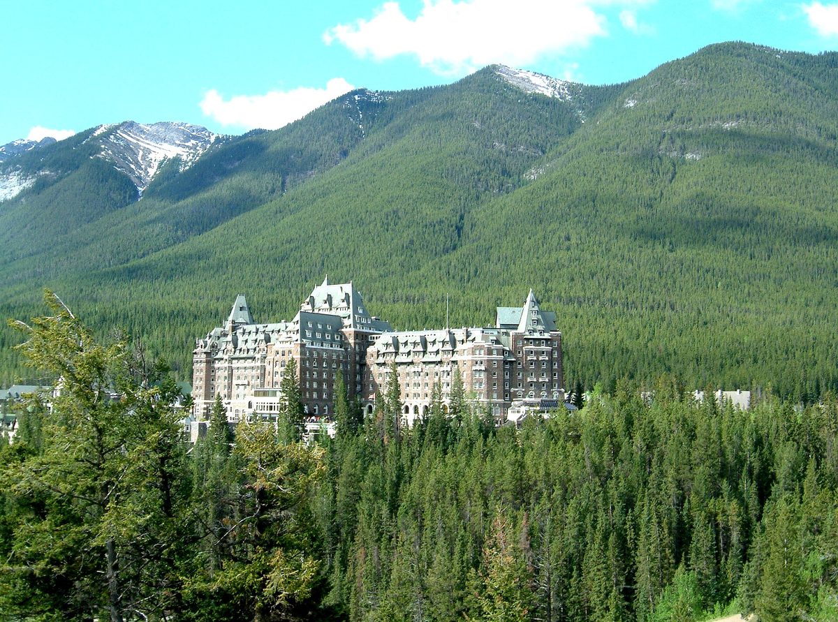Fairmont Banff Springs exterior